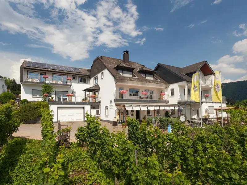 Weingut & Gästehaus Trossen