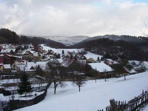 Blick auf das Haus und die Umgebung