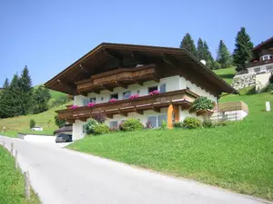 Hausansicht Sommer Hausansicht Sommer