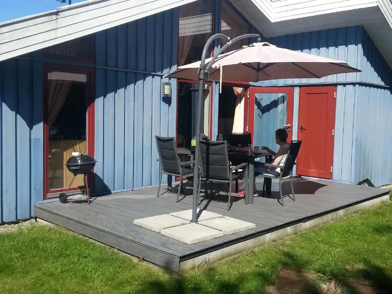 Einblick von der Seeseite auf die Terrasse