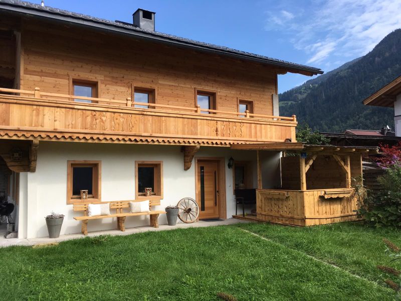 chalet_penzn_uderns_Zillertal_Hausansicht