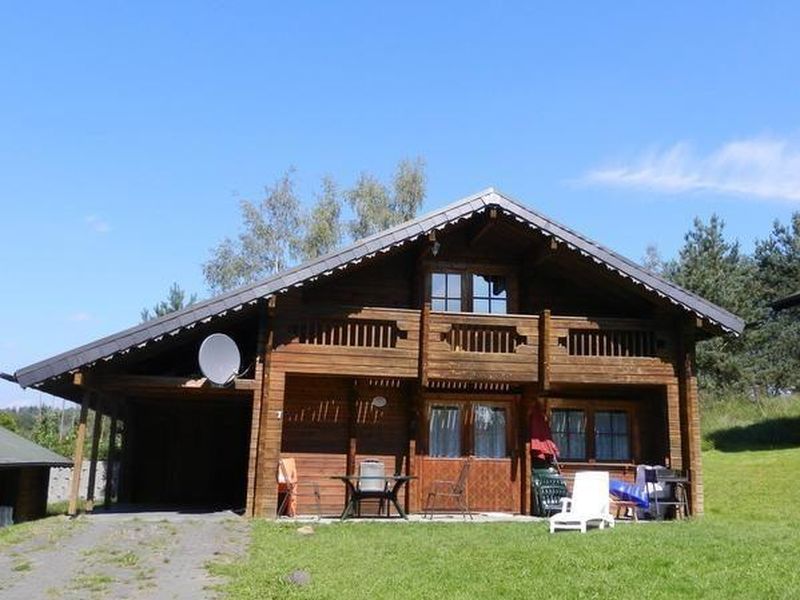 Eifelcottage Family 7 - Holzblockhaus auf 500 qm Sonnen-Grundstück