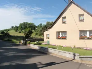 Giebelseite des Hauses Giebelseite des Hauses