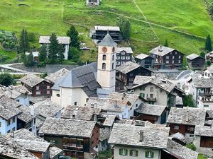 Bergdorf Vals