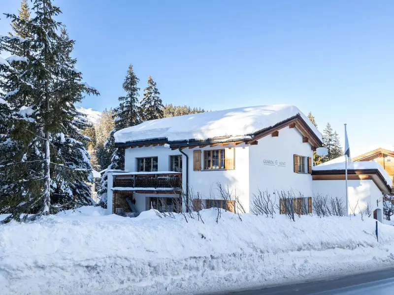 Ferienhaus Schneider, Voa Sporz 66 - 7078 Lenzerhe