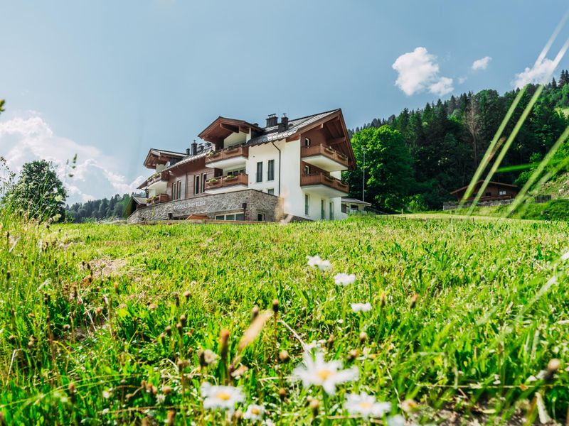 Außenseite Ferienhaus [Sommer]