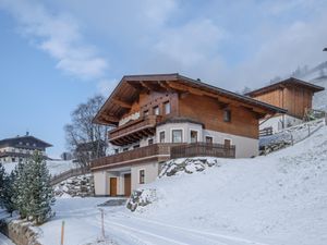 Außenseite Ferienhaus [Winter]