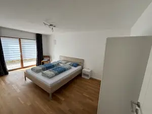 Schlafzimmer 2/1