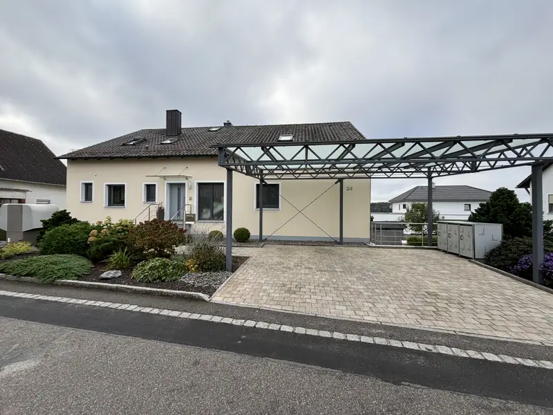 Haus mit Carport