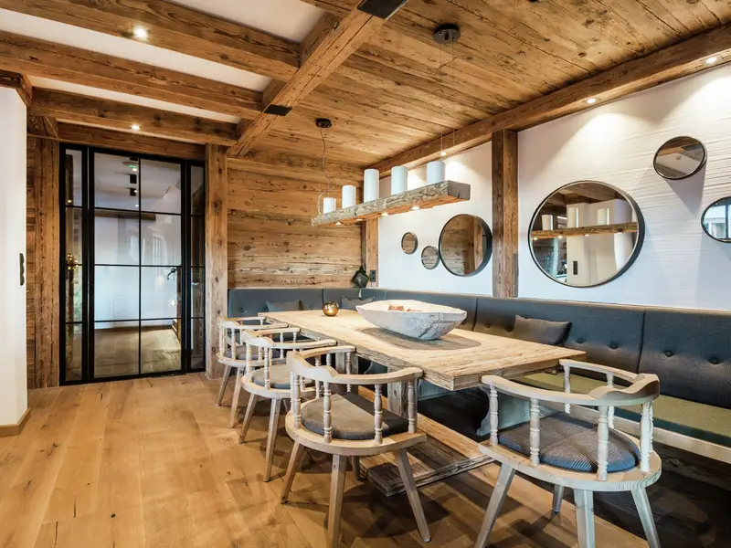 DiningRoom DiningRoom