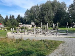 Spielplatz am See