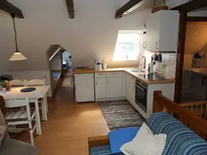 Küche mit Essbereich