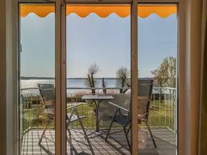 Ferienwohnung Seepferdchen Waren (Müritz) . Balkon mit Seeblick