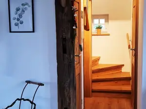 Eingangsbereich mit Treppenaufgang Eingangsbereich mit Treppenaufgang