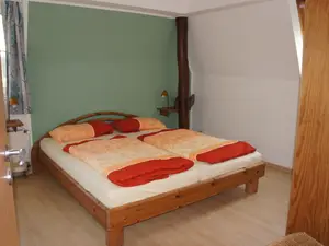 Doppelbett in der Kornkammer