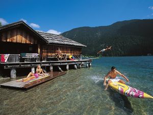 Schwimmen am nahegelegenen Weißensee