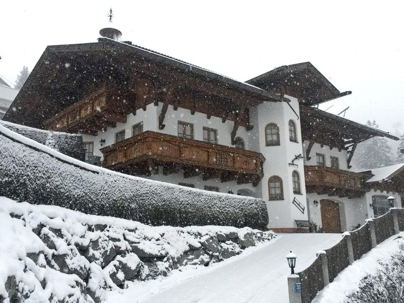 Außenseite Ferienhaus [Winter]