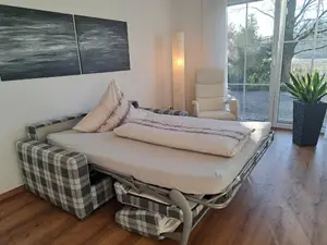 Schlafsofa mit innenliegender Matratze Schlafsofa mit innenliegender Matratze
