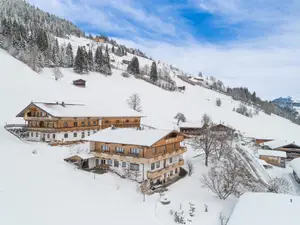 Außenseite Ferienhaus [Winter]