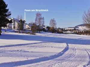 Stryckpark im Winter mit mit Loipe & Viadukt