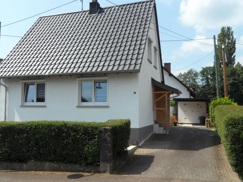 Ferienhaus am Felsen - Aussenansicht Ferienhaus am Felsen - Aussenansicht