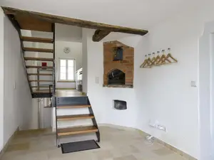 Gänseblümchen Eingangsbereich mit Treppe