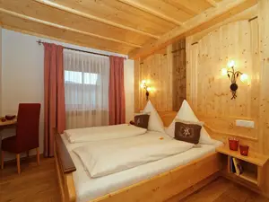 Schlafzimmer Falke..