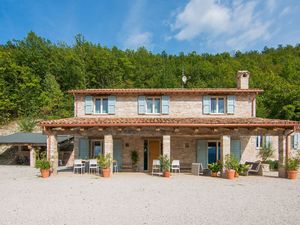 Villa für 10 Personen (220 m&sup2;) in Acqualagna