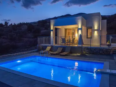 PoolOfHouse