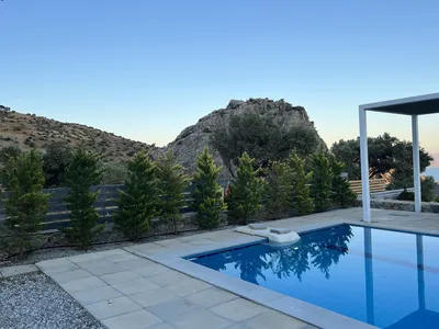 PoolOfHouse