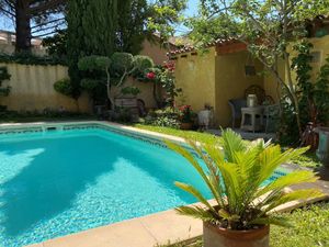 23896677-Villa-7-Aix-en-Provence-300x225-2