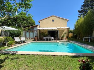 23896677-Villa-7-Aix-en-Provence-300x225-3