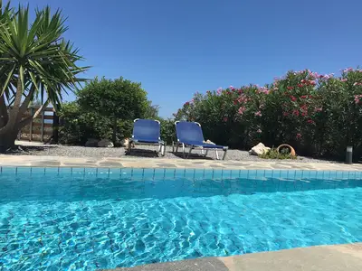 PoolOfHouse