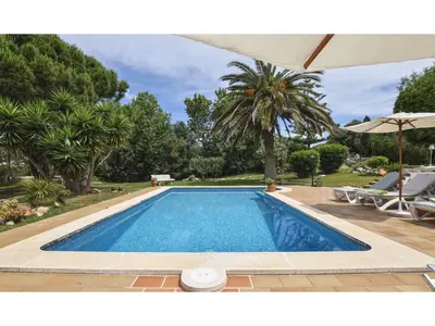 PoolOfHouse