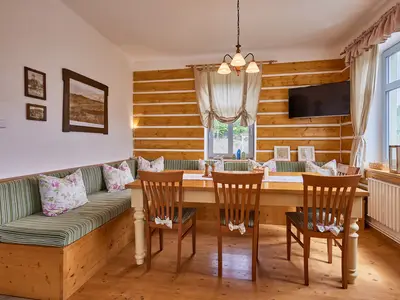 DiningRoom