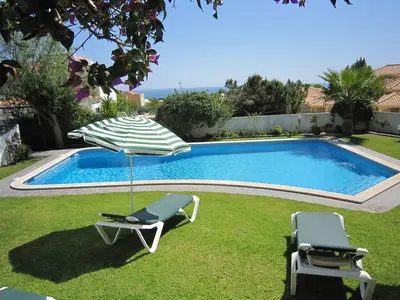 PoolOfHouse