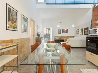 DiningRoom