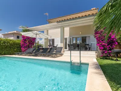 PoolOfHouse