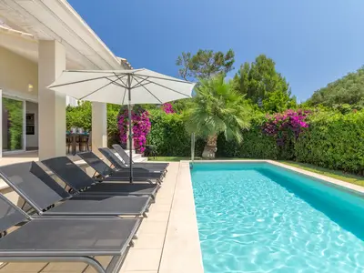 PoolOfHouse