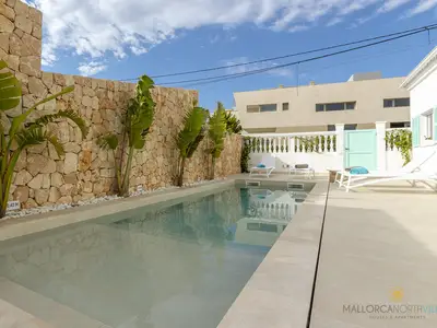 PoolOfHouse