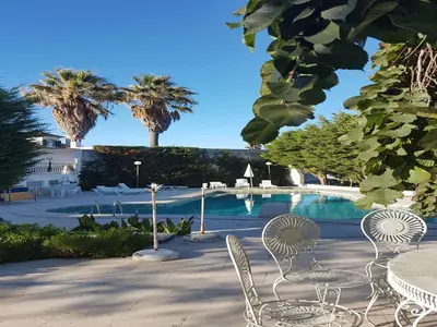 PoolOfHouse
