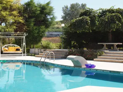 PoolOfHouse