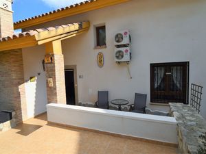 19342387-Villa-6-Algorfa-300x225-5