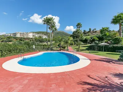 PoolOfHouse
