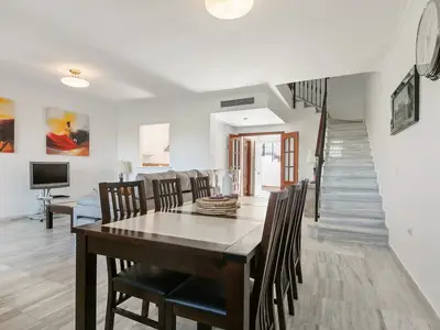 DiningRoom