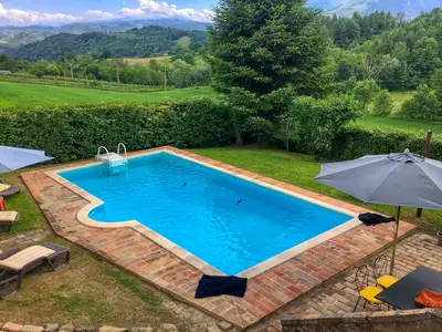 PoolOfHouse