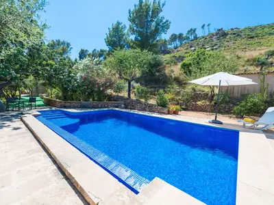 PoolOfHouse