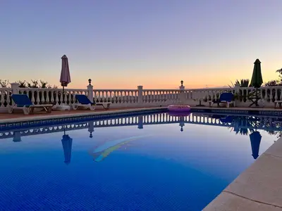PoolOfHouse