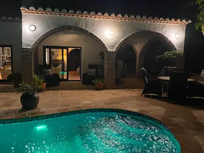 PoolOfHouse
