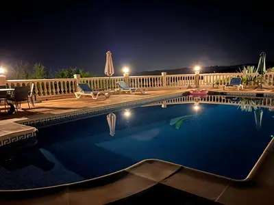 PoolOfHouse